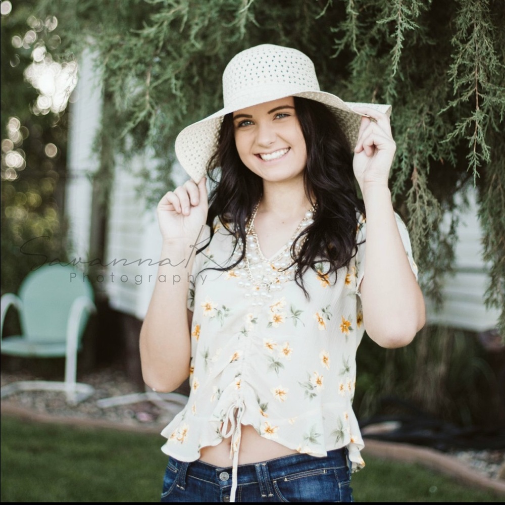 Meet your Posher, Sami